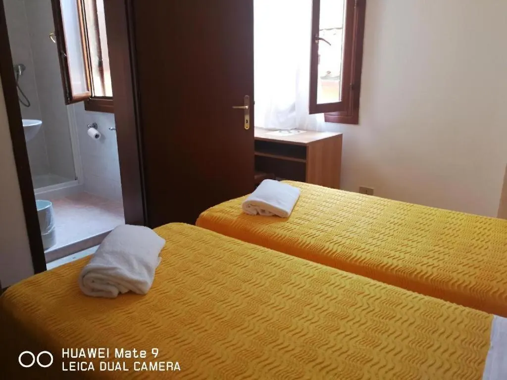 Guest house Alloggi Gerotto Calderan 3 Venice Italy